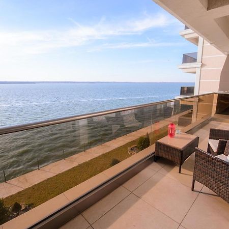 Lake Apartments Solid Мамая Экстерьер фото
