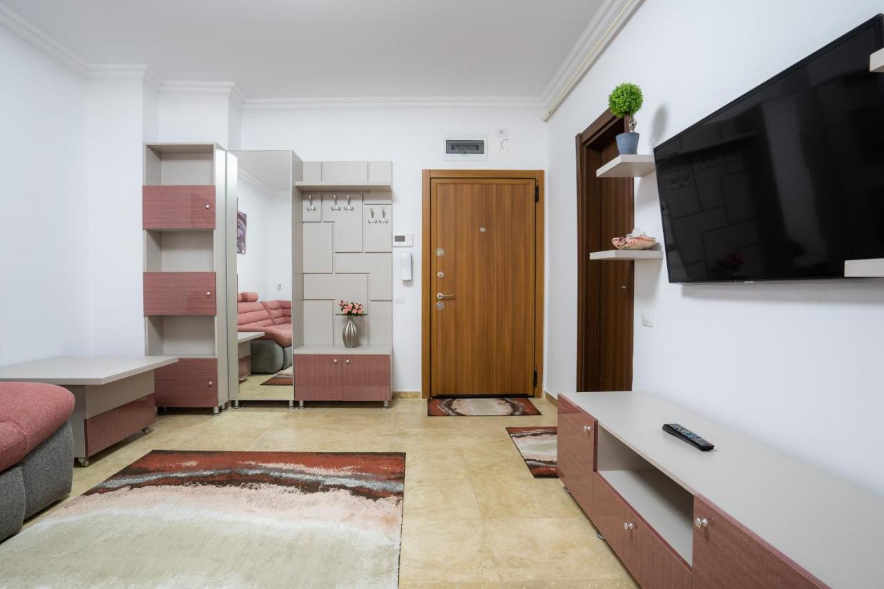 Lake Apartments Solid Мамая Экстерьер фото