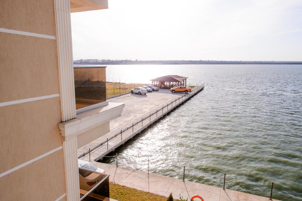 Lake Apartments Solid Мамая Экстерьер фото