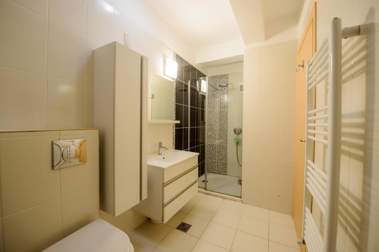 Lake Apartments Solid Мамая Экстерьер фото