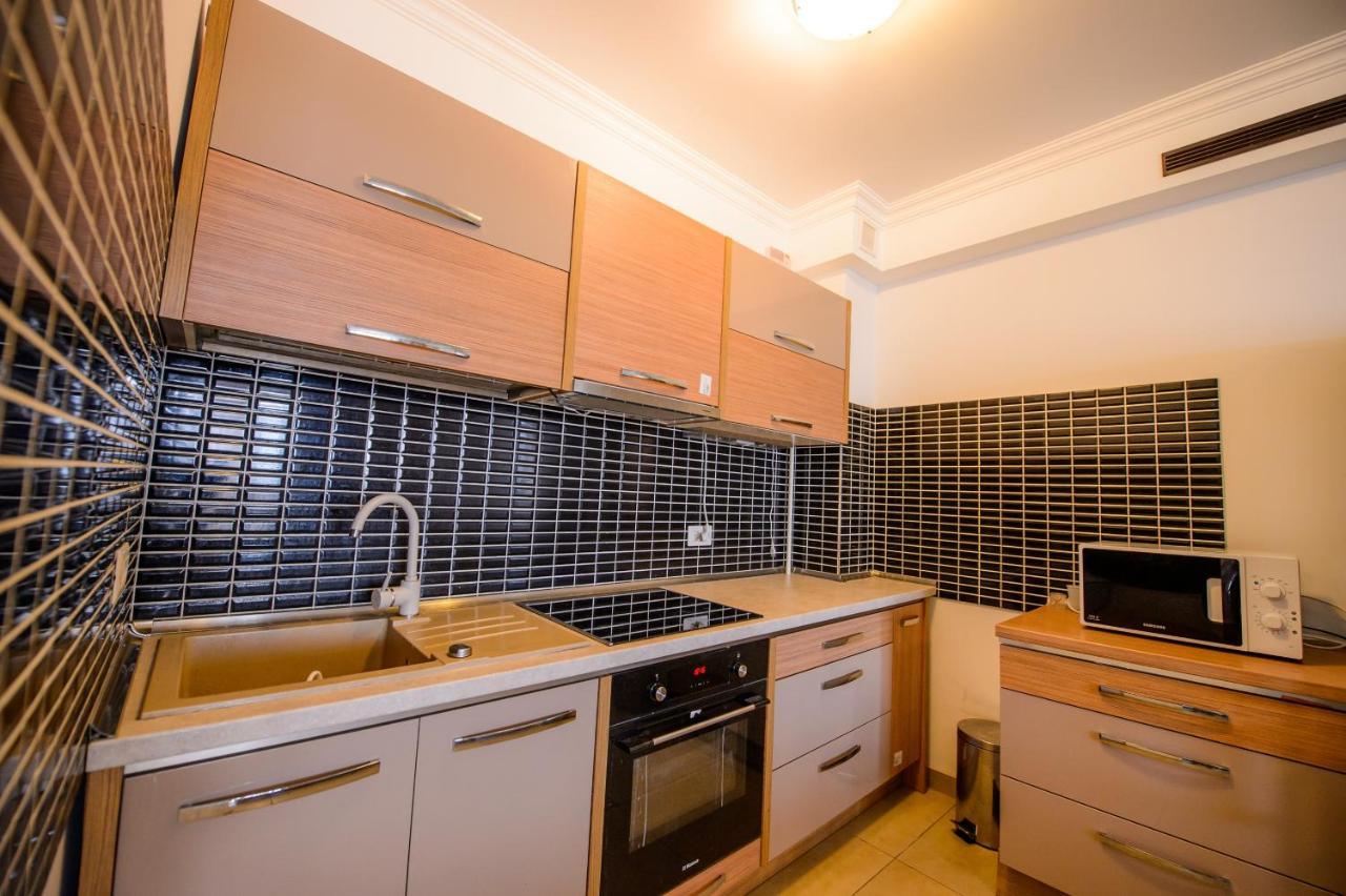 Lake Apartments Solid Мамая Экстерьер фото